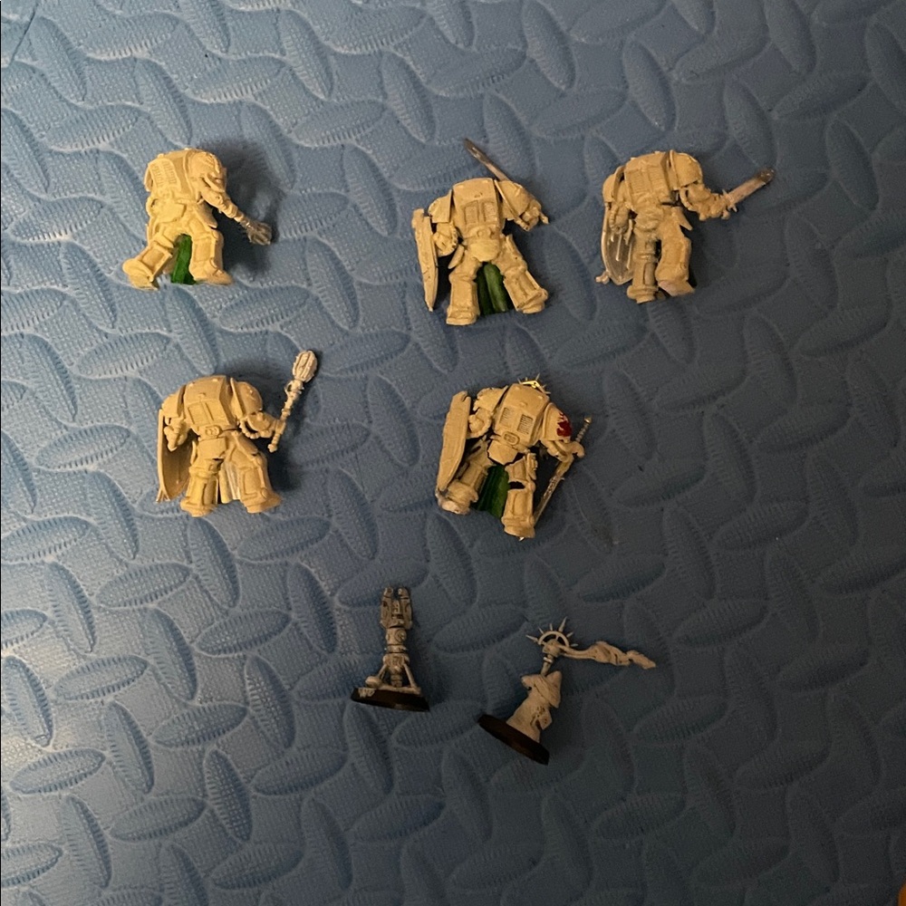 Warhammer - Picture 2 of 3